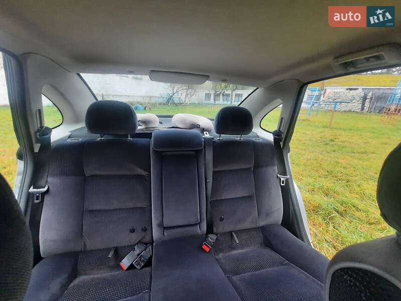 Седан Opel Vectra 2001 в Луцке