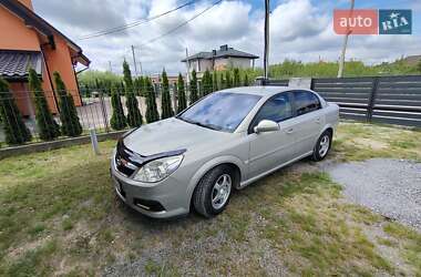 Седан Opel Vectra 2005 в Львове