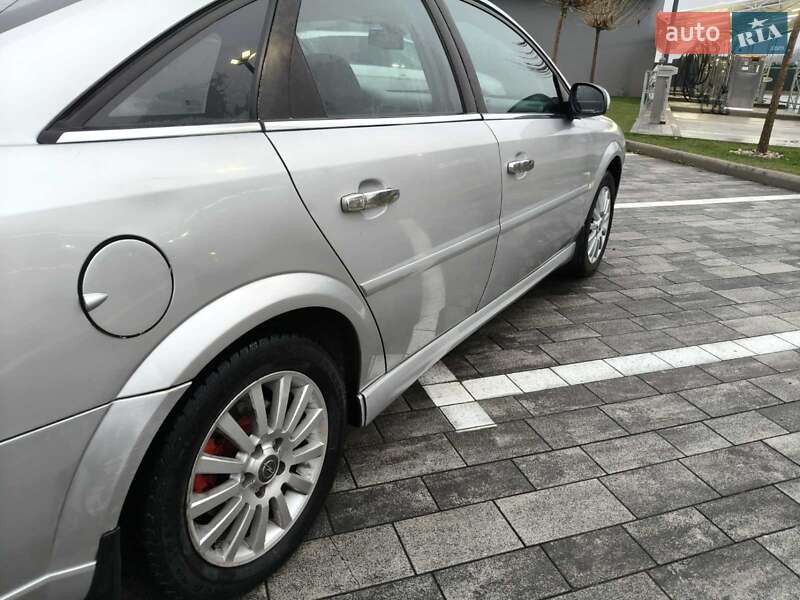 Седан Opel Vectra 2004 в Луцке фото 6 Седан Opel Vectra 2004 в Луцке