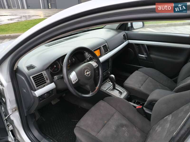Седан Opel Vectra 2004 в Луцке фото 14 Седан Opel Vectra 2004 в Луцке