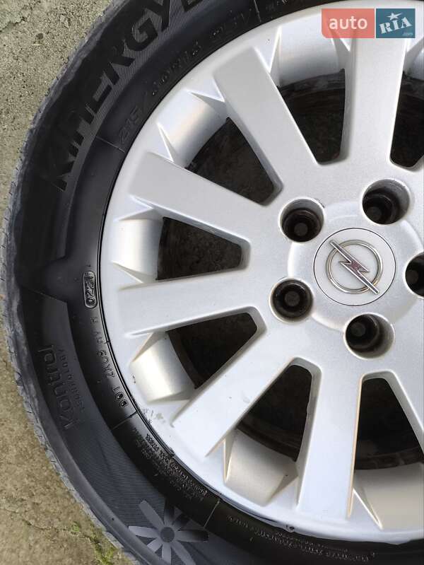 Ліфтбек Opel Vectra 2003 в Дрогобичі