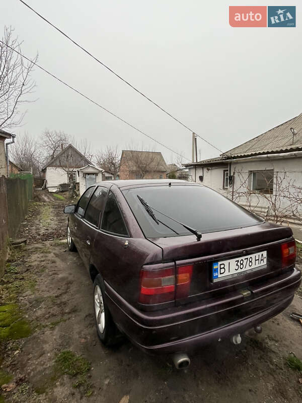 Ліфтбек Opel Vectra 1993 в Лубнах