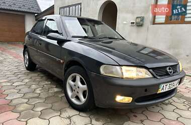 Седан Opel Vectra 1996 в Белых Ославах