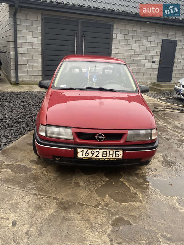 Седан Opel Vectra 1990 в Ковелі