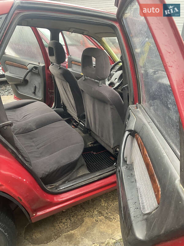 Седан Opel Vectra 1990 в Ковелі