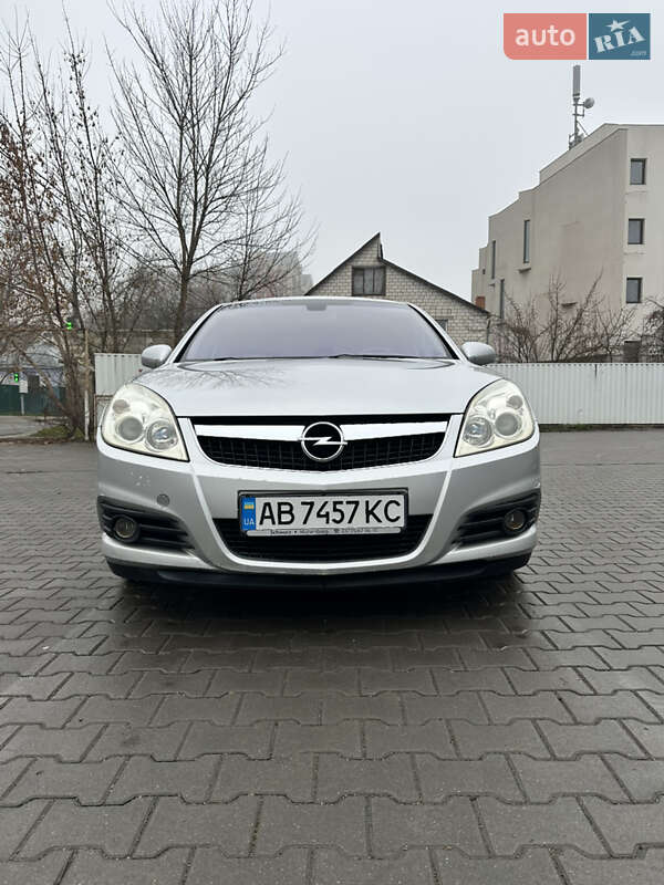 Лифтбек Opel Vectra 2007 в Виннице