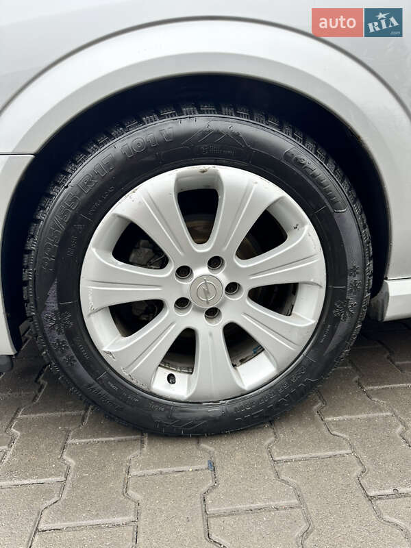 Лифтбек Opel Vectra 2007 в Виннице