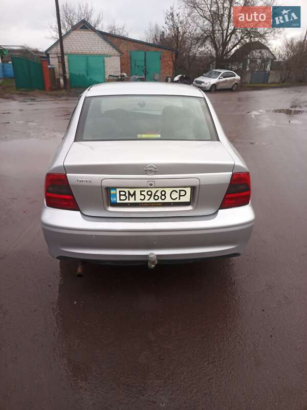 Седан Opel Vectra 2001 в Липовой Долине