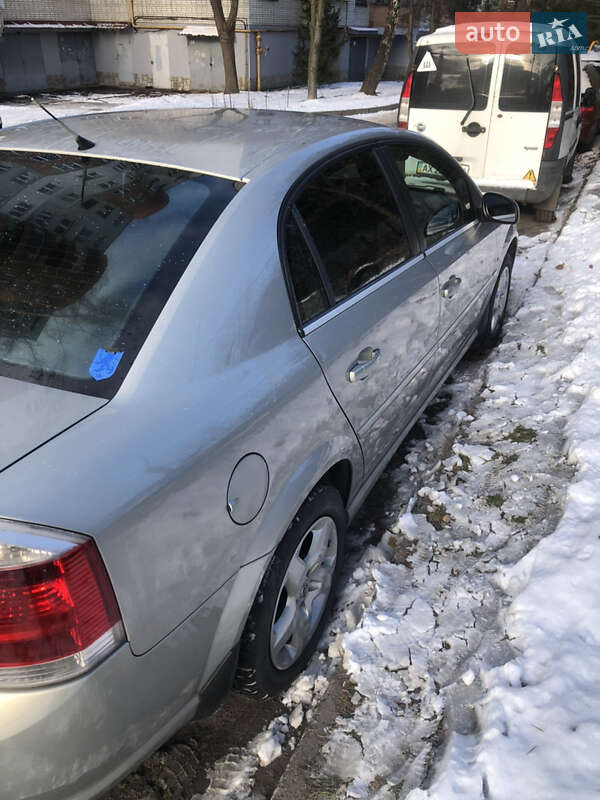 Седан Opel Vectra 2007 в Львове