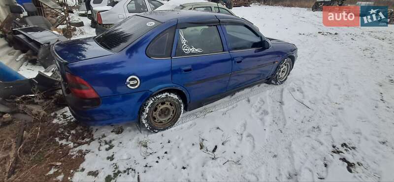 Седан Opel Vectra 1997 в Чорткові