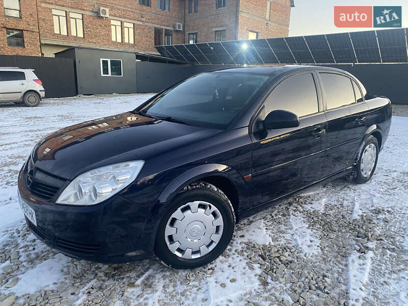 Седан Opel Vectra 2005 в Калуше