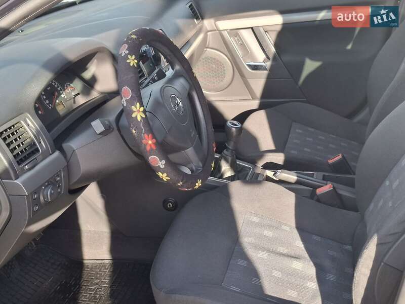 Седан Opel Vectra 2006 в Києві