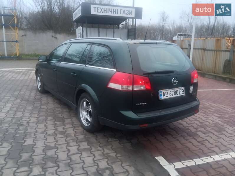 Универсал Opel Vectra 2004 в Виннице