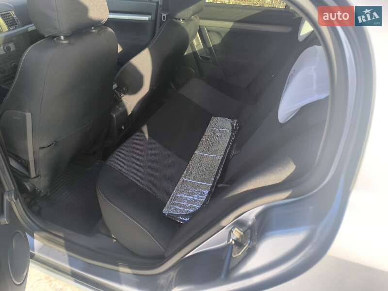 Седан Opel Vectra 2007 в Києві