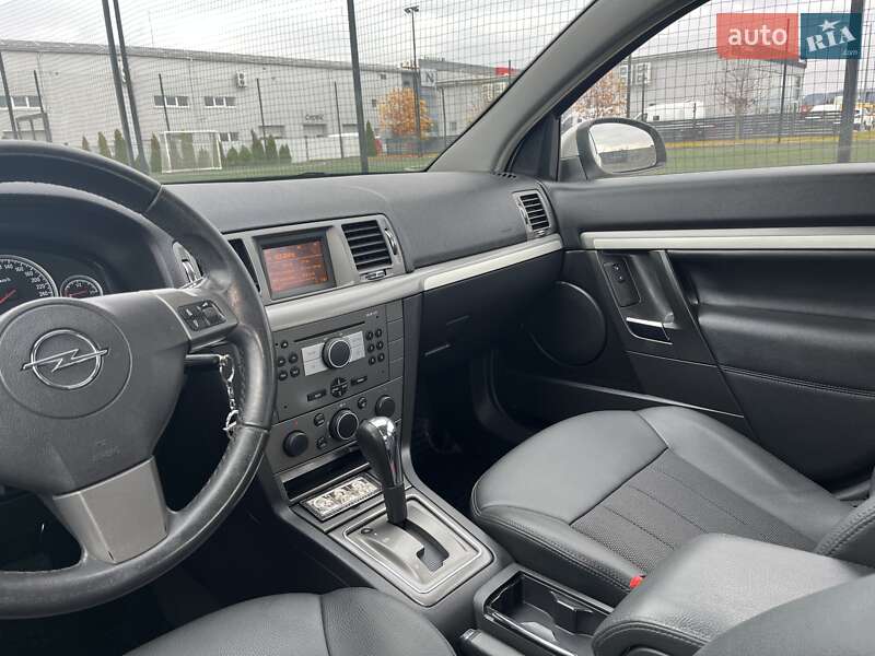 Седан Opel Vectra 2008 в Мукачево