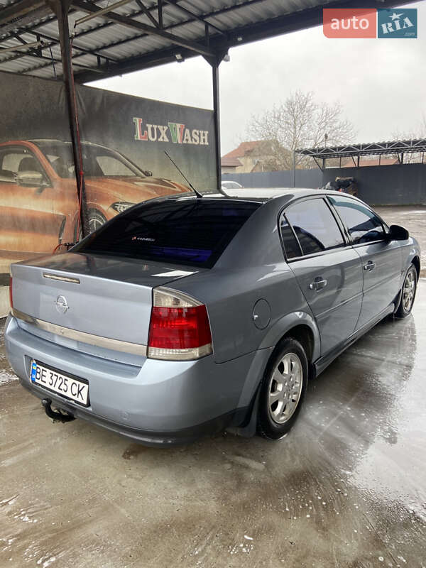Седан Opel Vectra 2004 в Баштанке