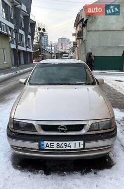 Седан Opel Vectra 1993 в Львові