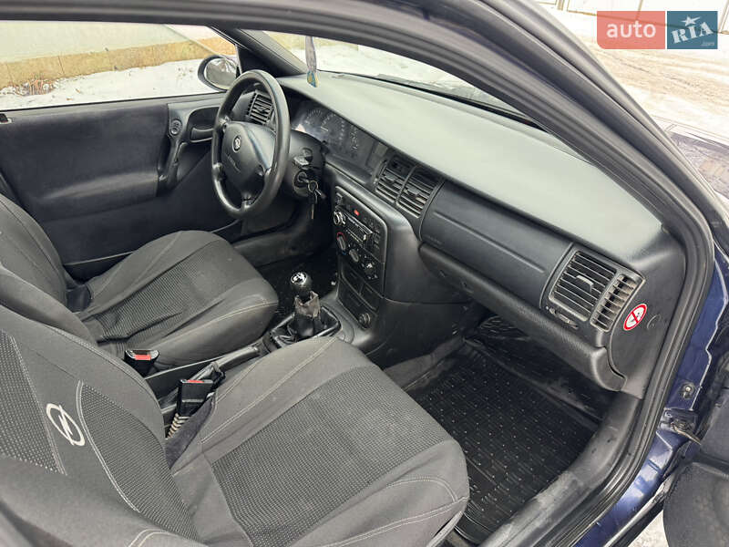Седан Opel Vectra 1998 в Вінниці