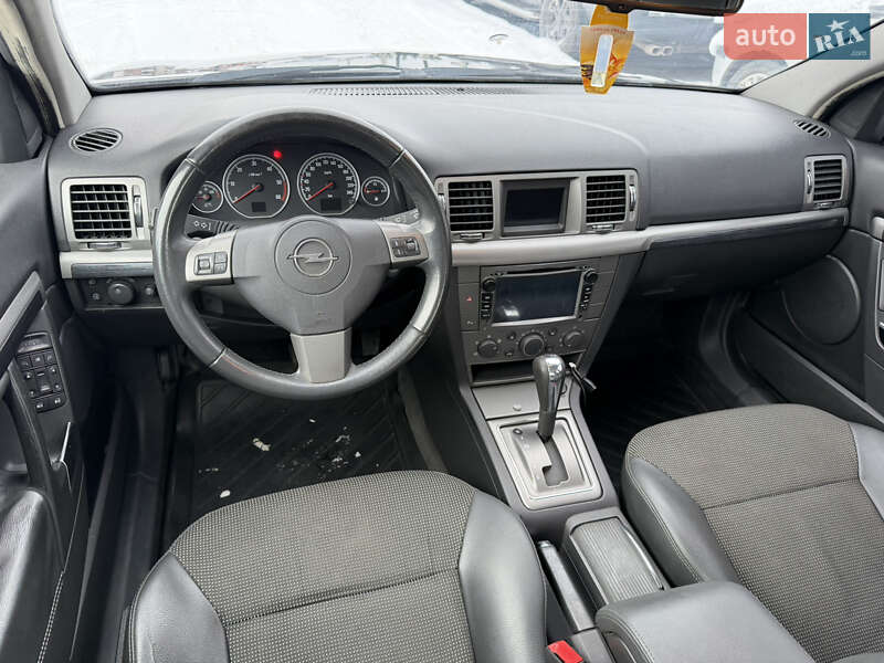Седан Opel Vectra 2006 в Умані