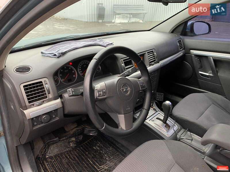 Универсал Opel Vectra 2006 в Александрие
