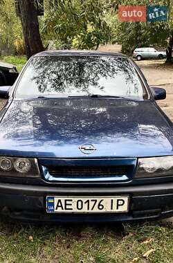 Седан Opel Vectra 1991 в Сумах