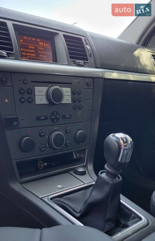 Седан Opel Vectra 2008 в Киеве