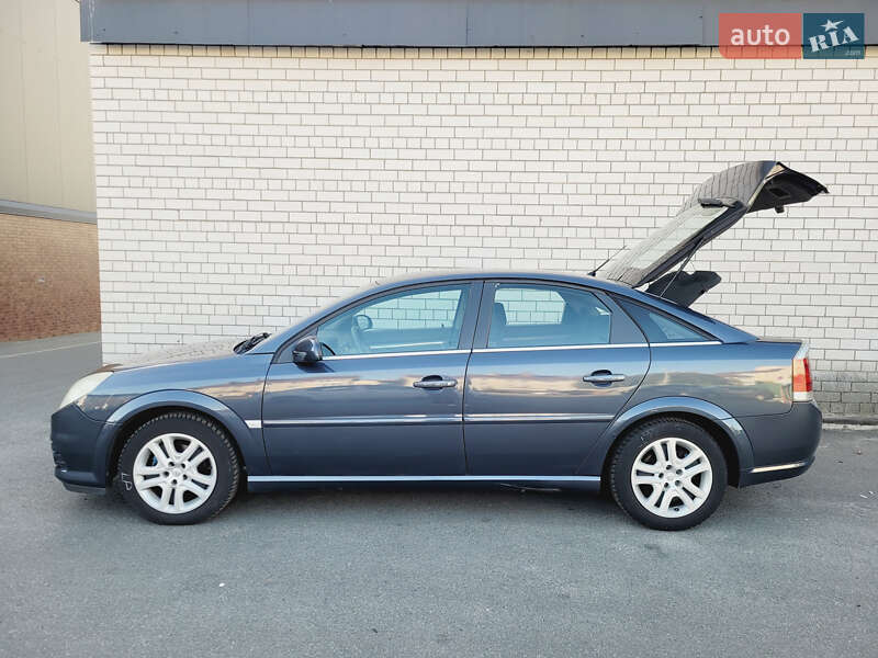 Седан Opel Vectra 2006 в Софиевской Борщаговке