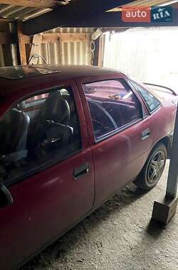Седан Opel Vectra 1989 в Южноукраїнську