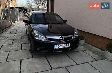 Седан Opel Vectra 2008 в Тячеві