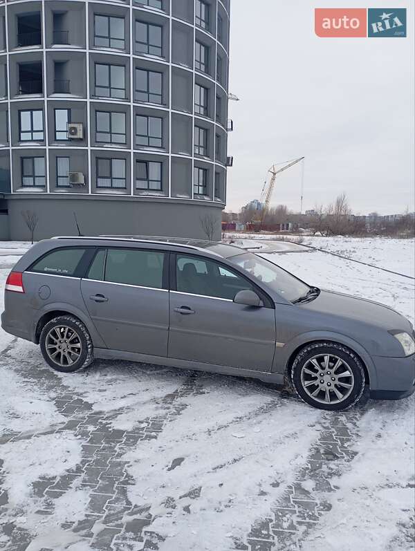 Универсал Opel Vectra 2003 в Черкассах