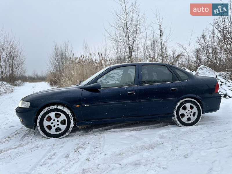 Седан Opel Vectra 2000 в Виннице