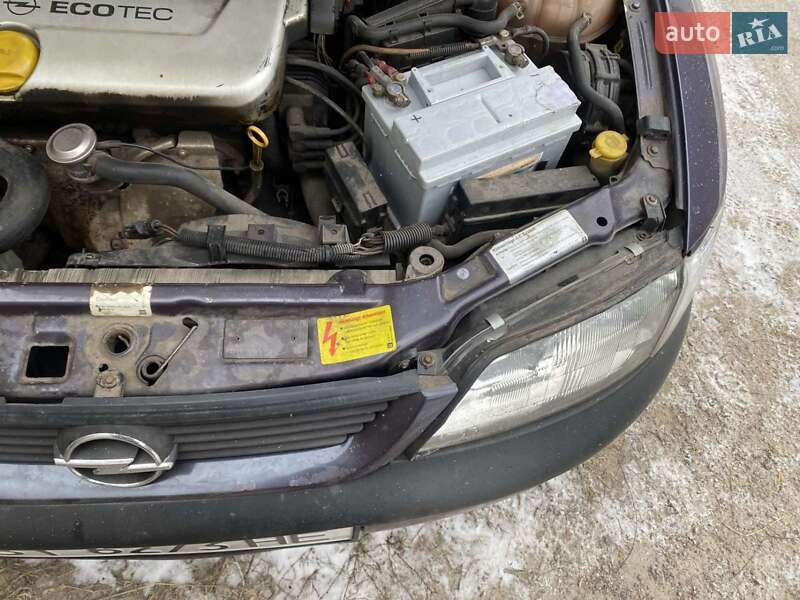 Седан Opel Vectra 1997 в Кременчуге фото 12 Седан Opel Vectra 1997 в Кременчуге
