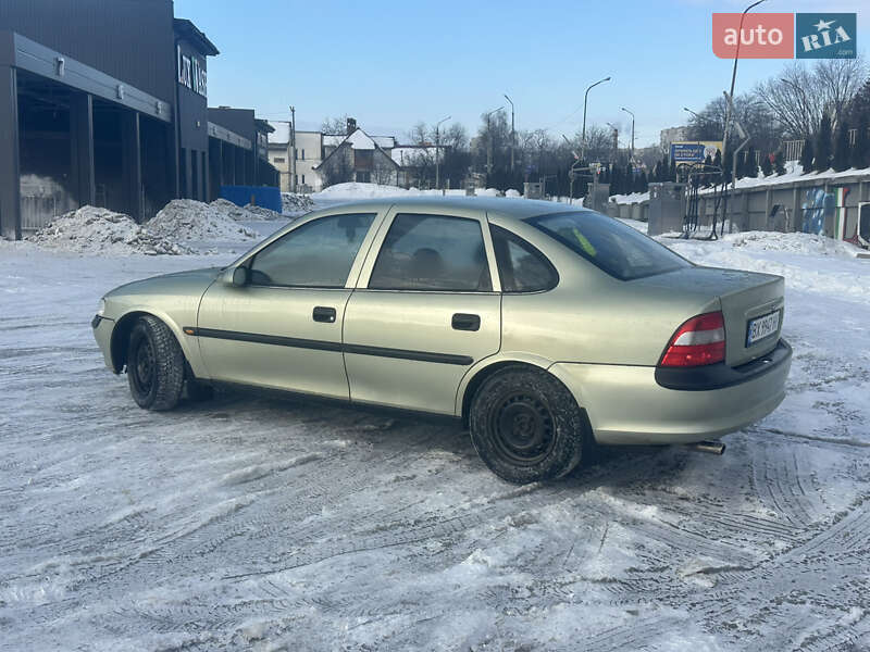 Седан Opel Vectra 1996 в Дрогобыче