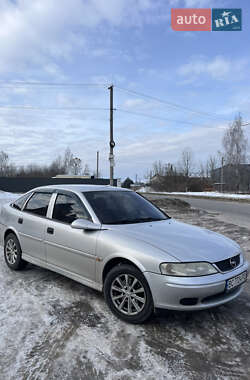 Лифтбек Opel Vectra 1999 в Жовкве