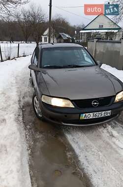 Седан Opel Vectra 1998 в Тереблі