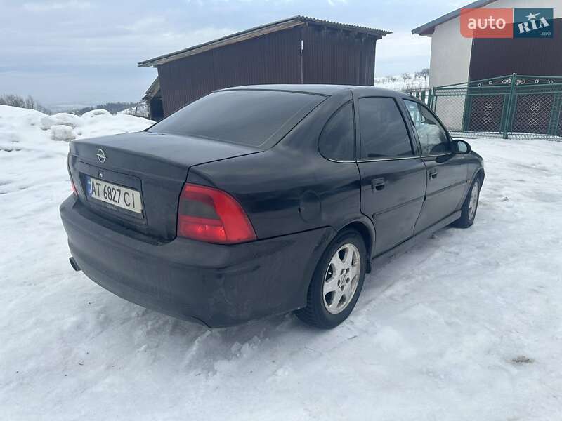 Седан Opel Vectra 2001 в Ивано-Франковске