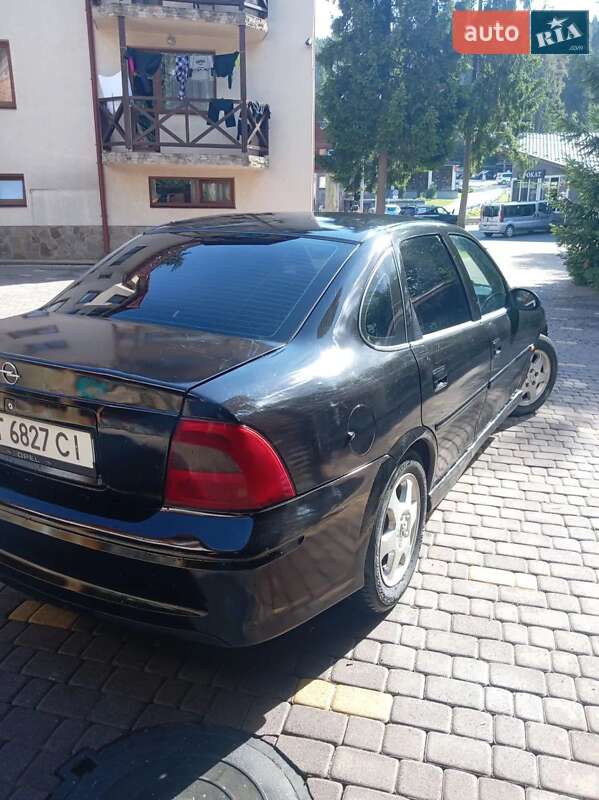 Седан Opel Vectra 2001 в Ивано-Франковске