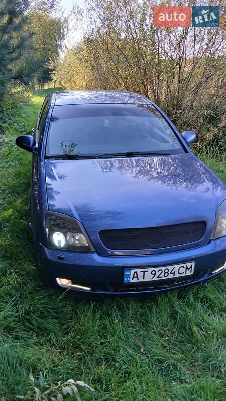 Седан Opel Vectra 2003 в Львове