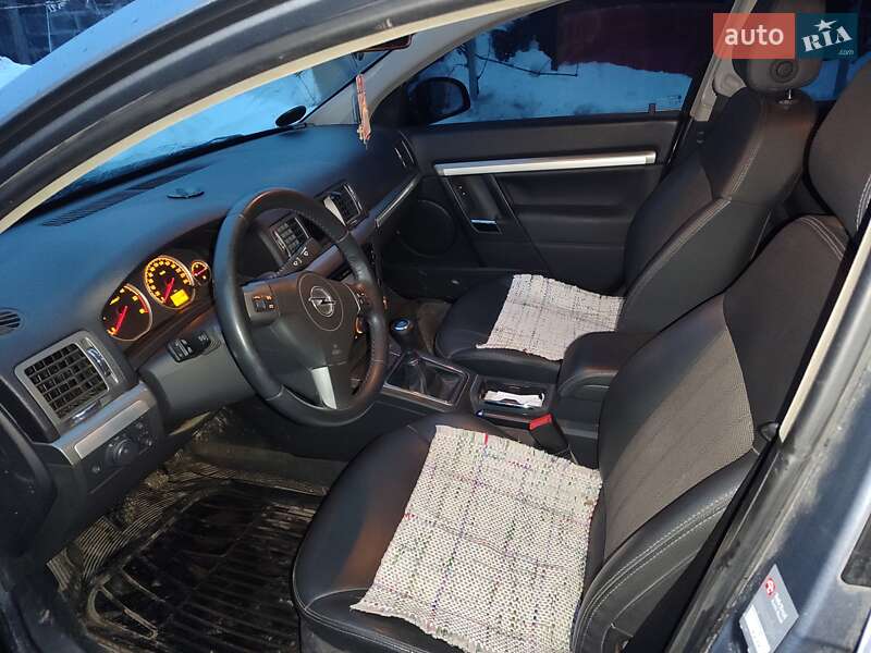 Седан Opel Vectra 2007 в Тернополе