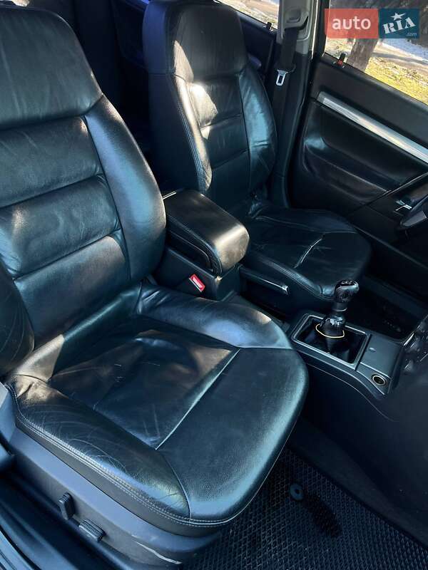 Седан Opel Vectra 2006 в Николаеве