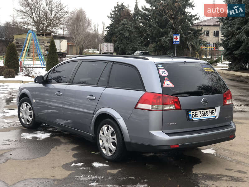 Универсал Opel Vectra 2005 в Николаеве