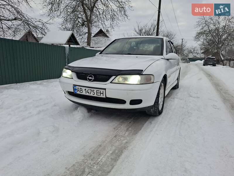 Седан Opel Vectra 1998 в Немирові