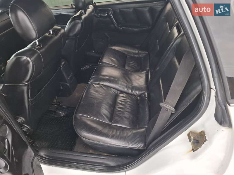 Седан Opel Vectra 1998 в Немирові