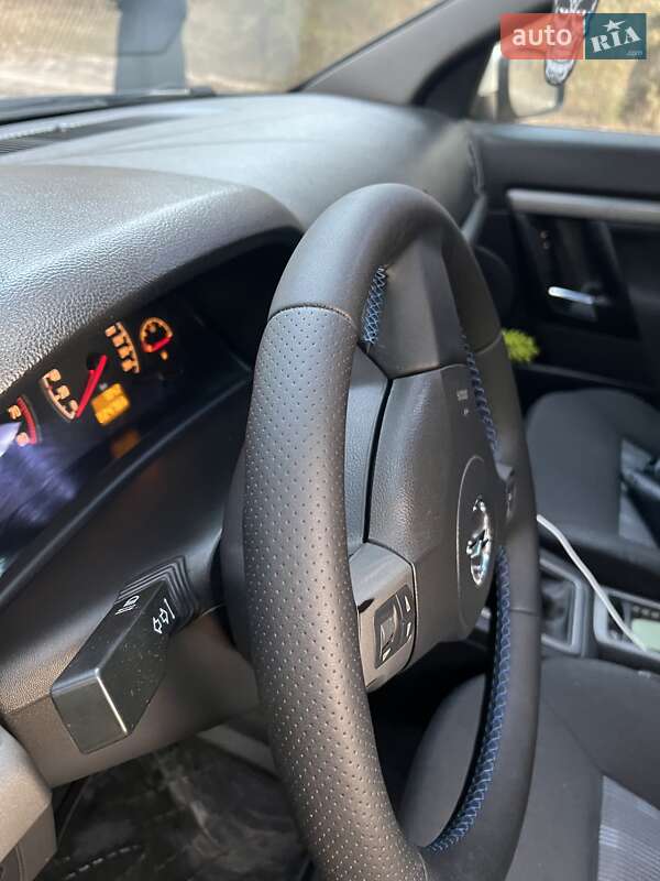 Седан Opel Vectra 2006 в Полтаве