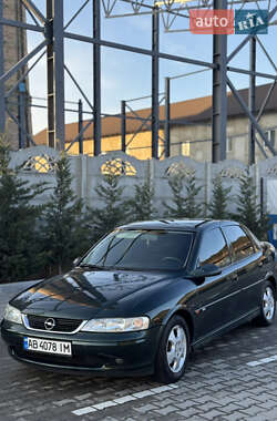 Седан Opel Vectra 2000 в Могилів-Подільському