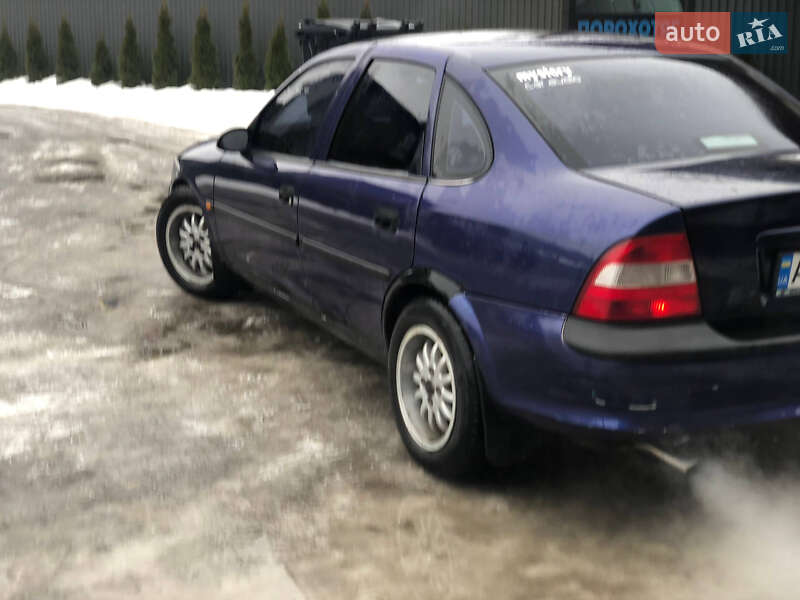 Седан Opel Vectra 1997 в Надвірній фото 5 Седан Opel Vectra 1997 в Надвірній
