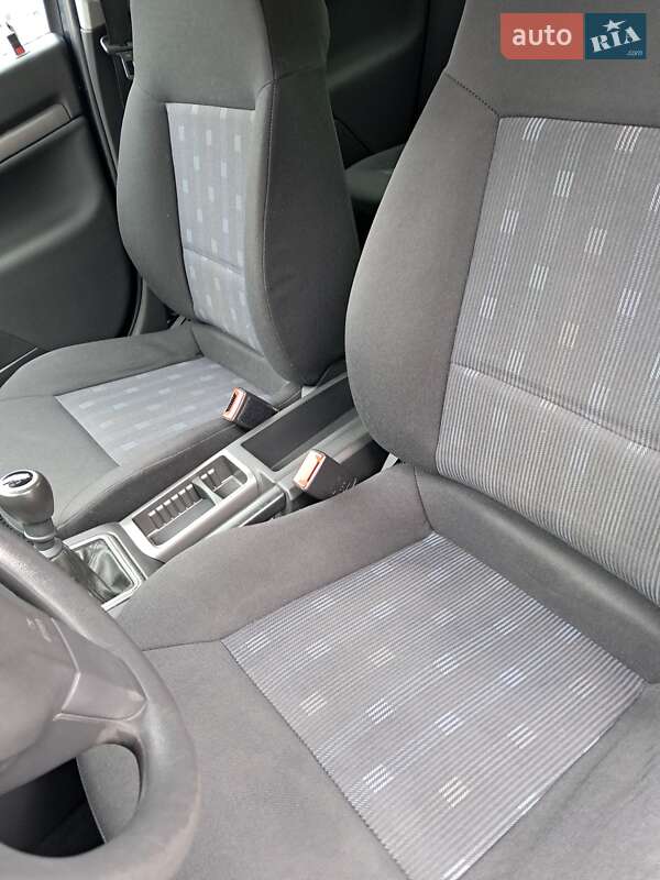 Седан Opel Vectra 2006 в Киеве