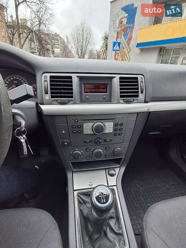 Седан Opel Vectra 2006 в Киеве