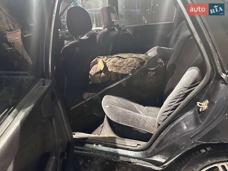 Седан Opel Vectra 1995 в Полтаве