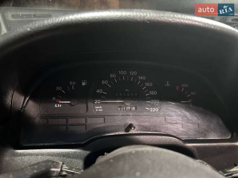Седан Opel Vectra 1995 в Полтаве